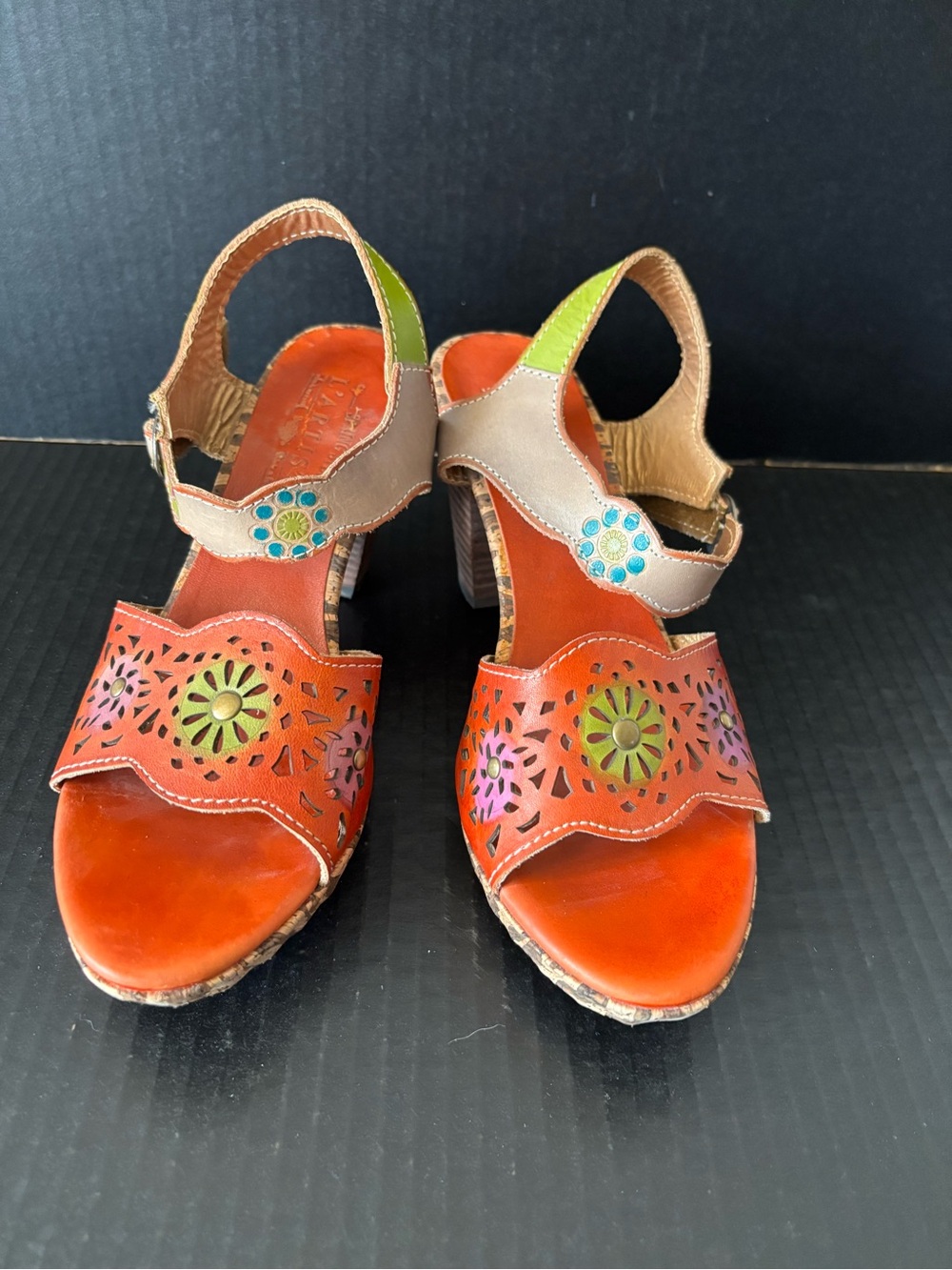 Women’s L’Artiste Spring Step NOEMI Wedge Sandals